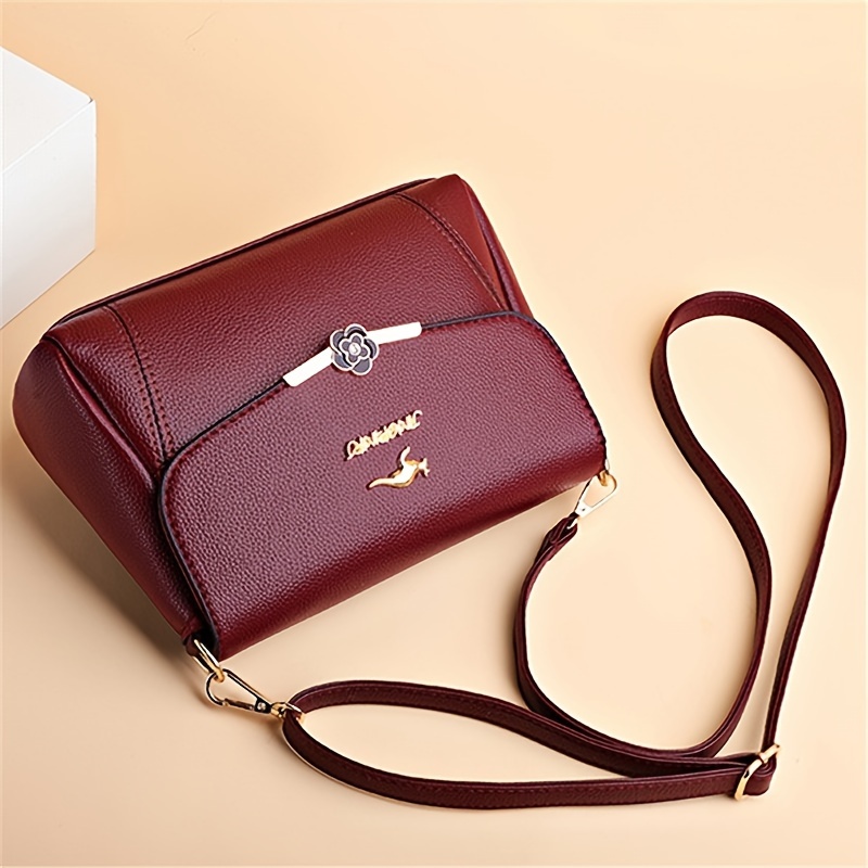 Met letter versierde flip-top  - Leatherwork Letters recensie en prijs